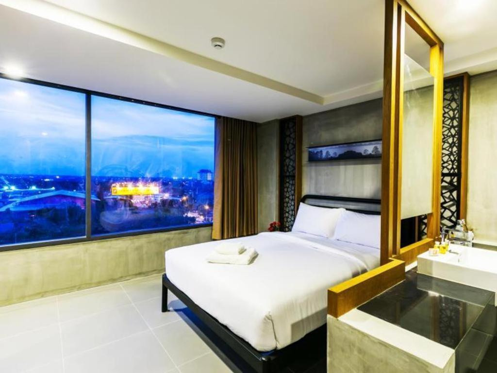 B2 Khon Kaen Boutique & Budget Hotel Buitenkant foto
