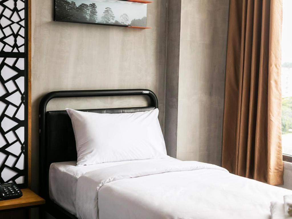 B2 Khon Kaen Boutique & Budget Hotel Buitenkant foto