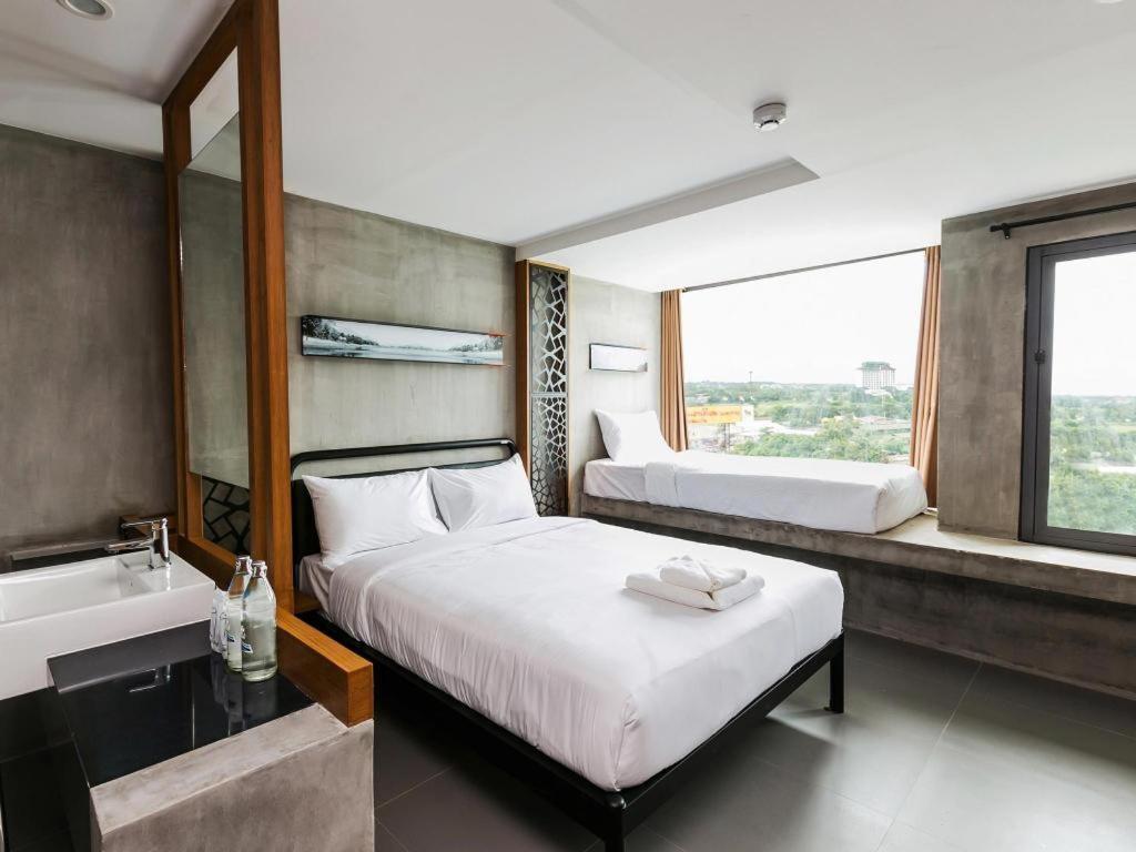 B2 Khon Kaen Boutique & Budget Hotel Buitenkant foto