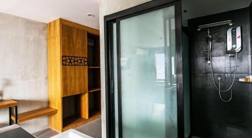 B2 Khon Kaen Boutique & Budget Hotel Buitenkant foto