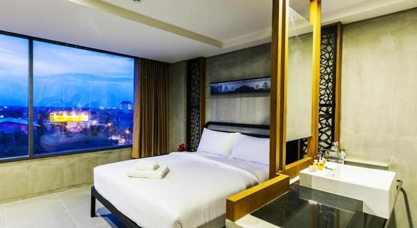 B2 Khon Kaen Boutique & Budget Hotel Buitenkant foto