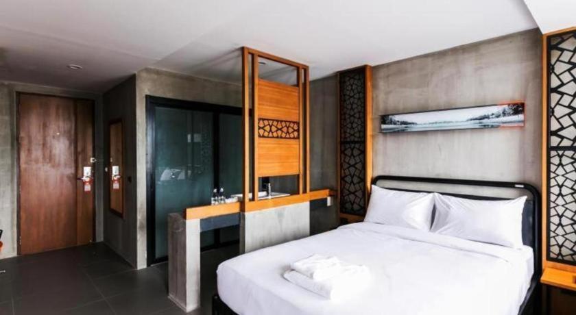 B2 Khon Kaen Boutique & Budget Hotel Buitenkant foto