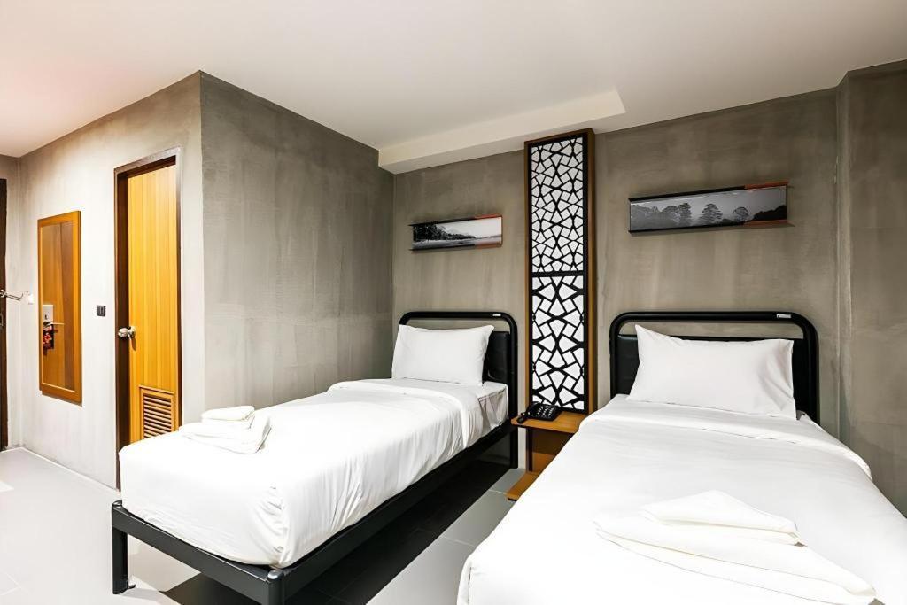 B2 Khon Kaen Boutique & Budget Hotel Buitenkant foto